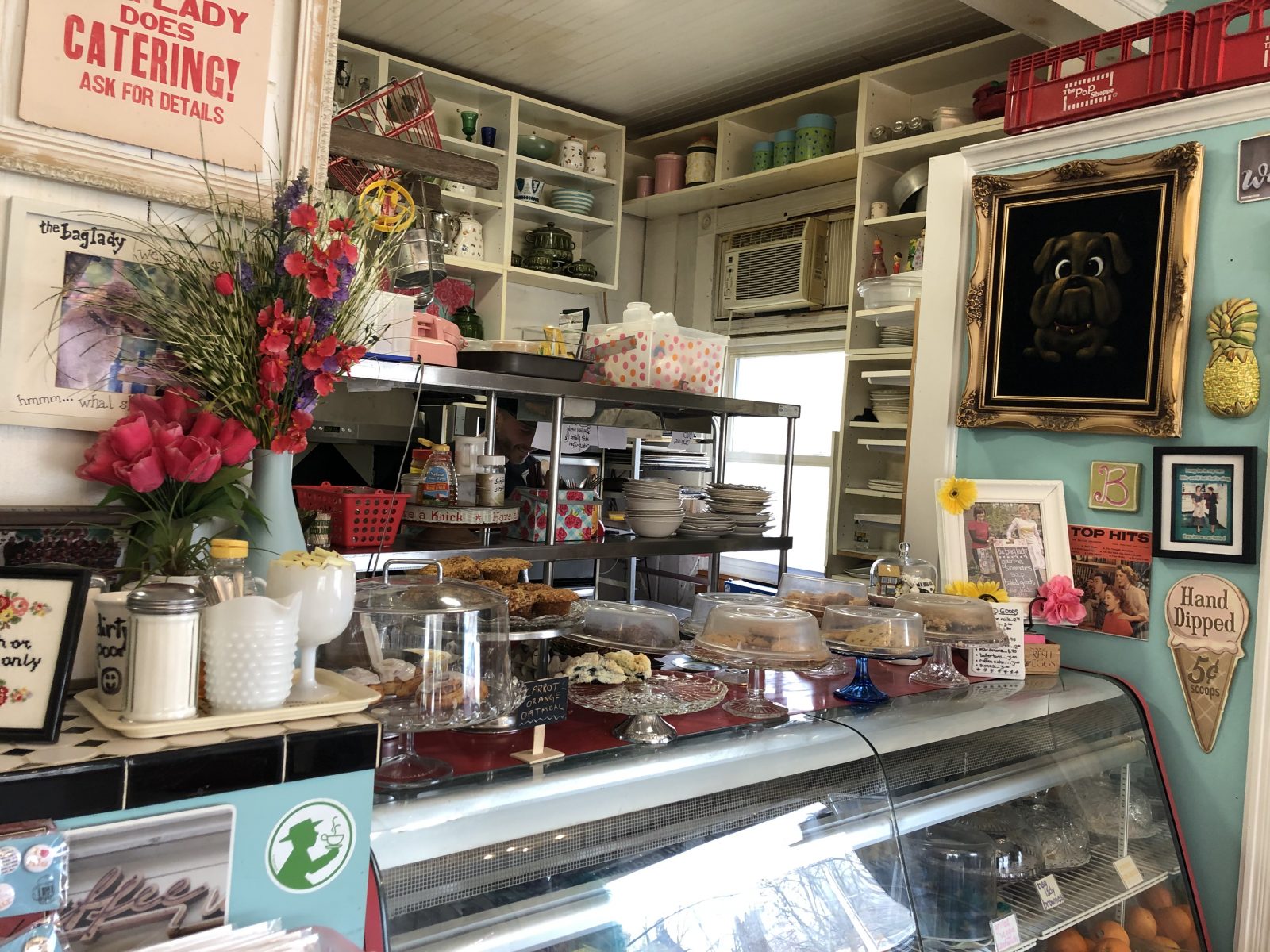 Relive the 50s at the Bag Lady restaurant in London CFRL